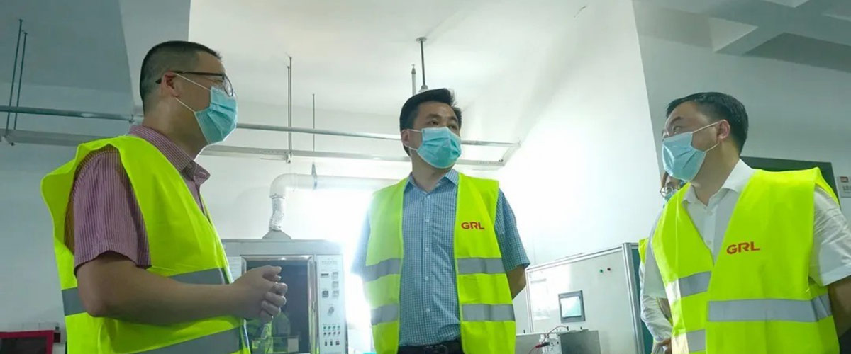 金萊勒總經(jīng)理向市領(lǐng)導(dǎo)匯報(bào)